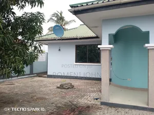 5bdrm House in Tanzania Daresalaam, Ukonga for sale