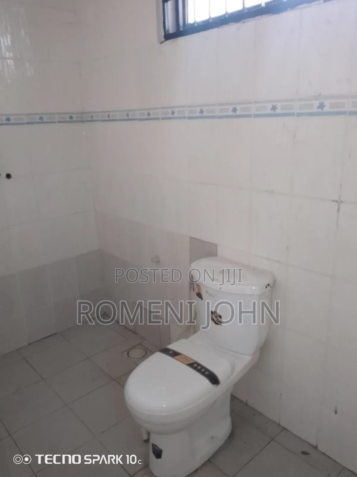 5bdrm House in Tanzania Daresalaam, Ukonga for sale