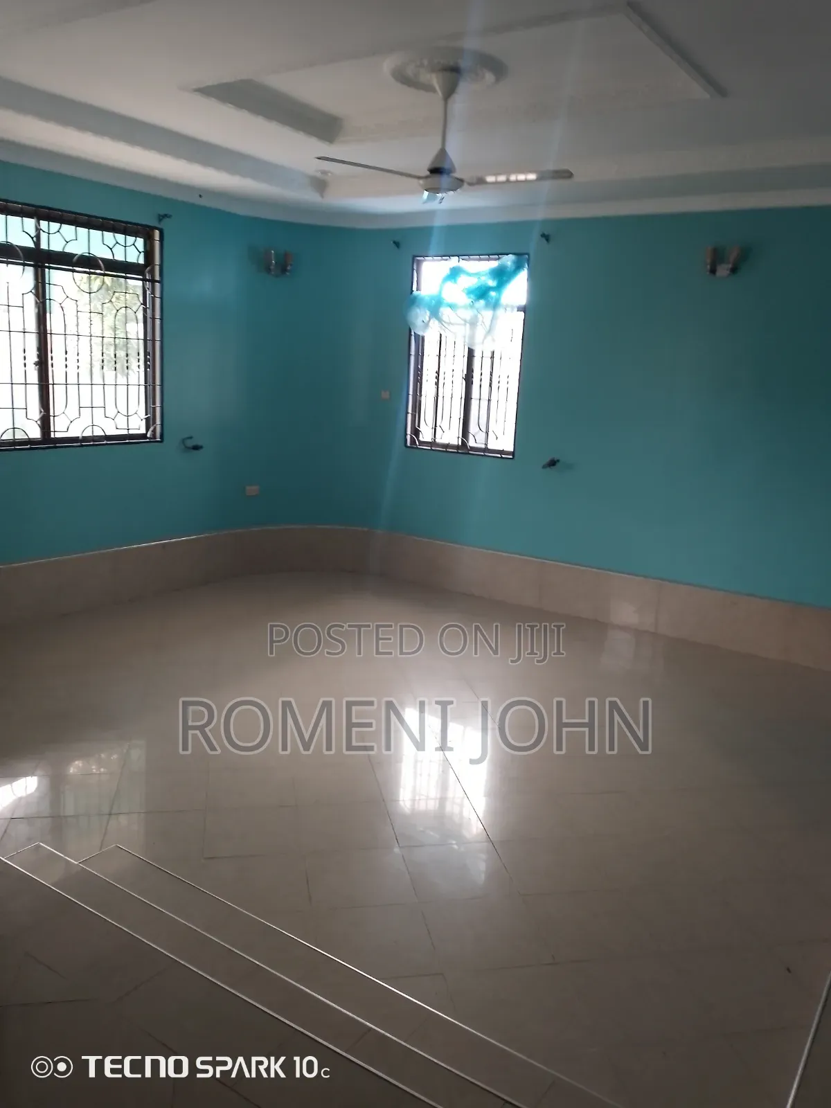 5bdrm House in Tanzania Daresalaam, Ukonga for sale