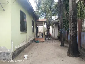 7bdrm Apartment in Tanzania Daresalaam, Ukonga for sale