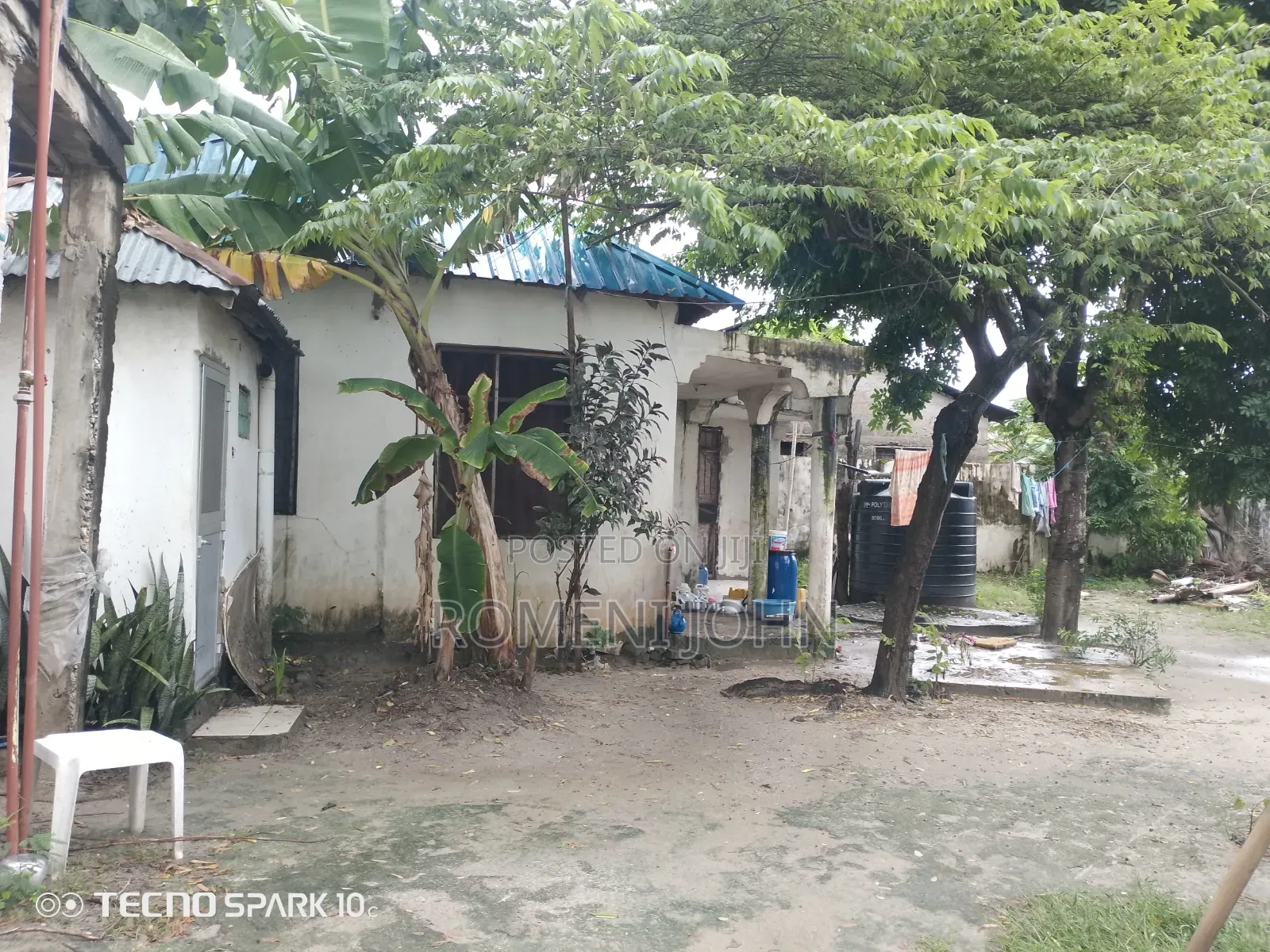 7bdrm Apartment in Tanzania Daresalaam, Ukonga for sale