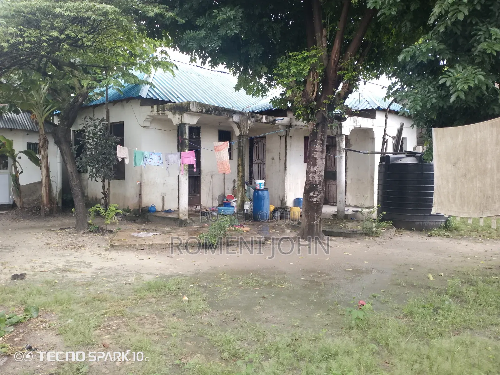 7bdrm Apartment in Tanzania Daresalaam, Ukonga for sale