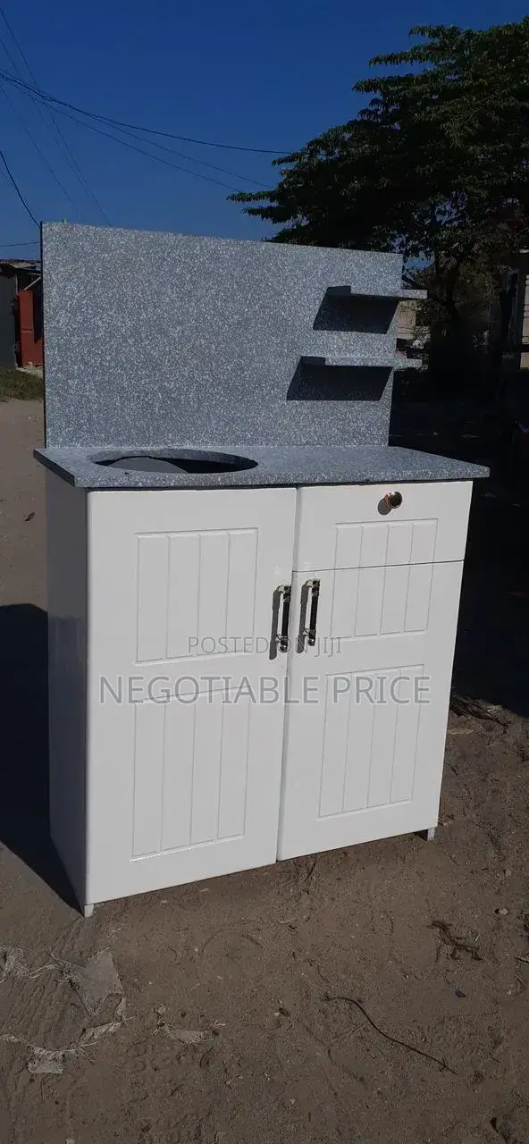 Kitchen Wardrobe Kali Sana