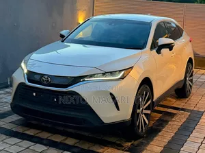 Toyota Harrier 2022 White