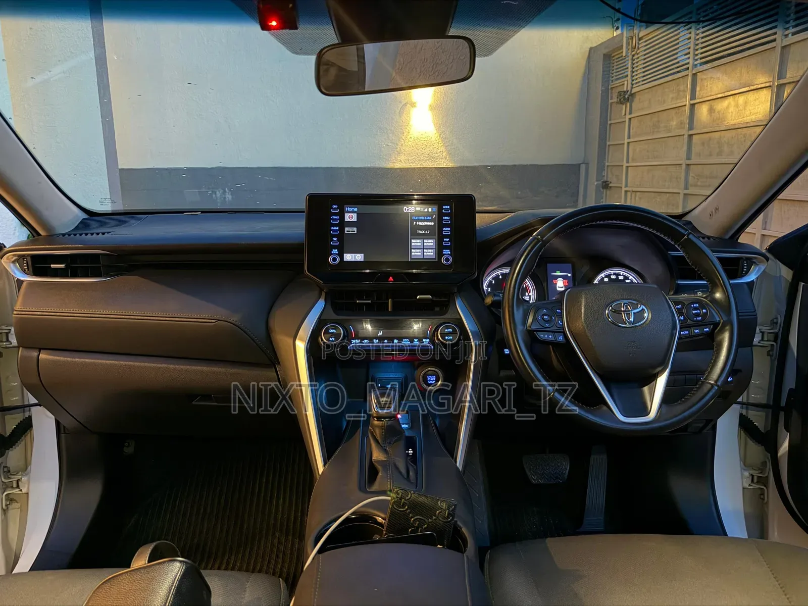 Toyota Harrier 2022 White