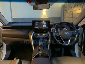 Toyota Harrier 2022 White