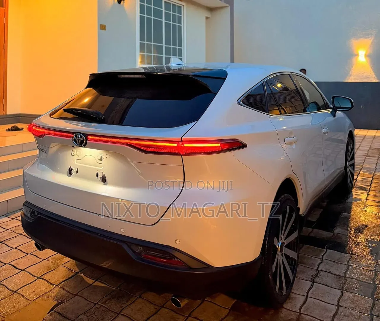 Toyota Harrier 2022 White