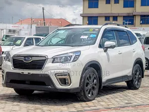 Subaru Forester Touring AWD 2020 White