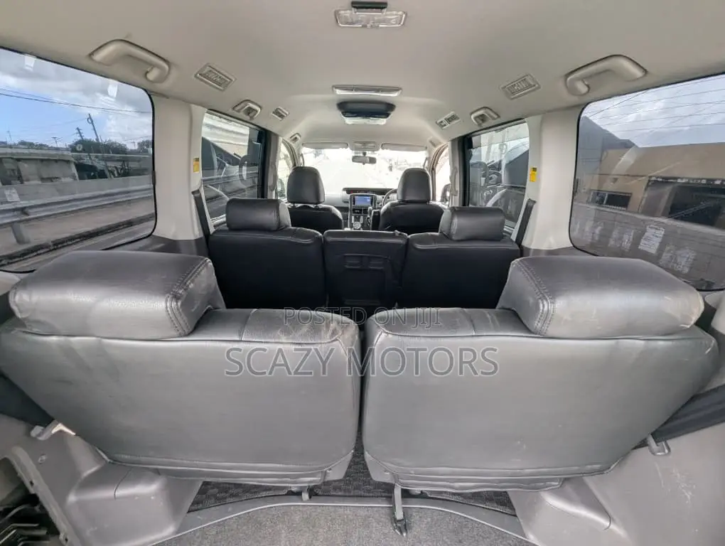 Toyota Noah 2008 White