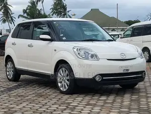 Mazda Verisa 2007 White