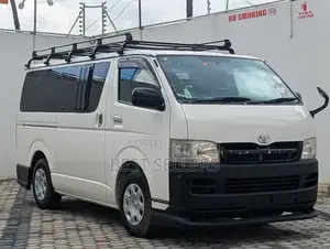 Toyota HiAce 2006 White