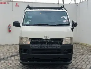 Toyota HiAce 2006 White