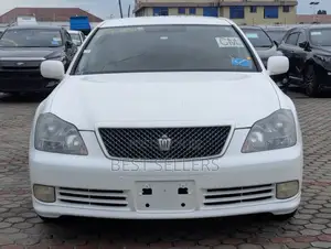 Toyota Crown 2004 White