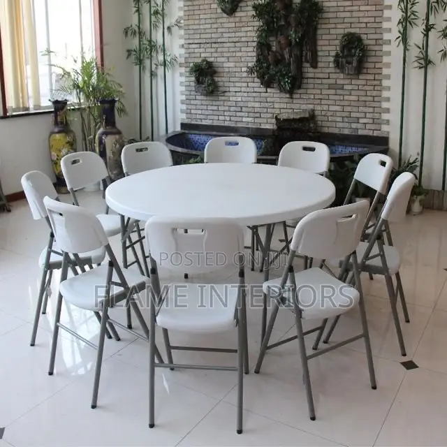 10 People Round Foldable Table