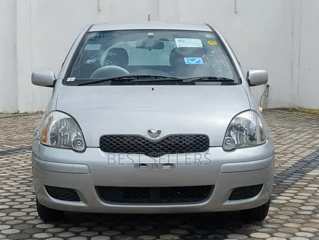 Toyota Vitz 1.3 AWD 3dr 2002 Silver