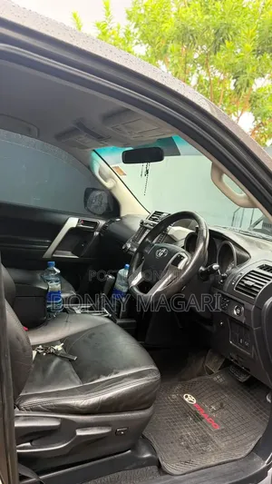 Toyota Land Cruiser Prado 2015 Gray