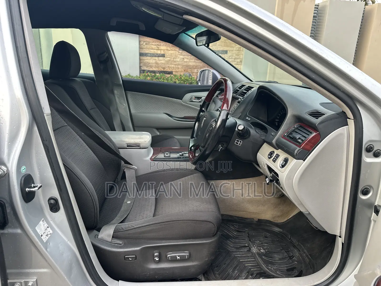 Toyota Crown 2009 Silver