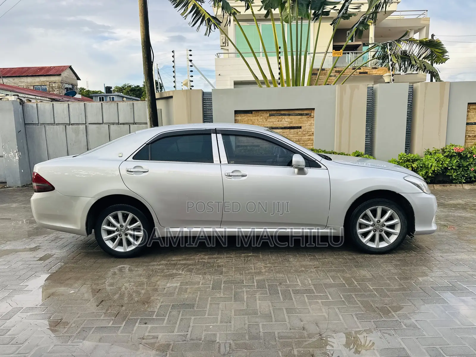 Toyota Crown 2009 Silver