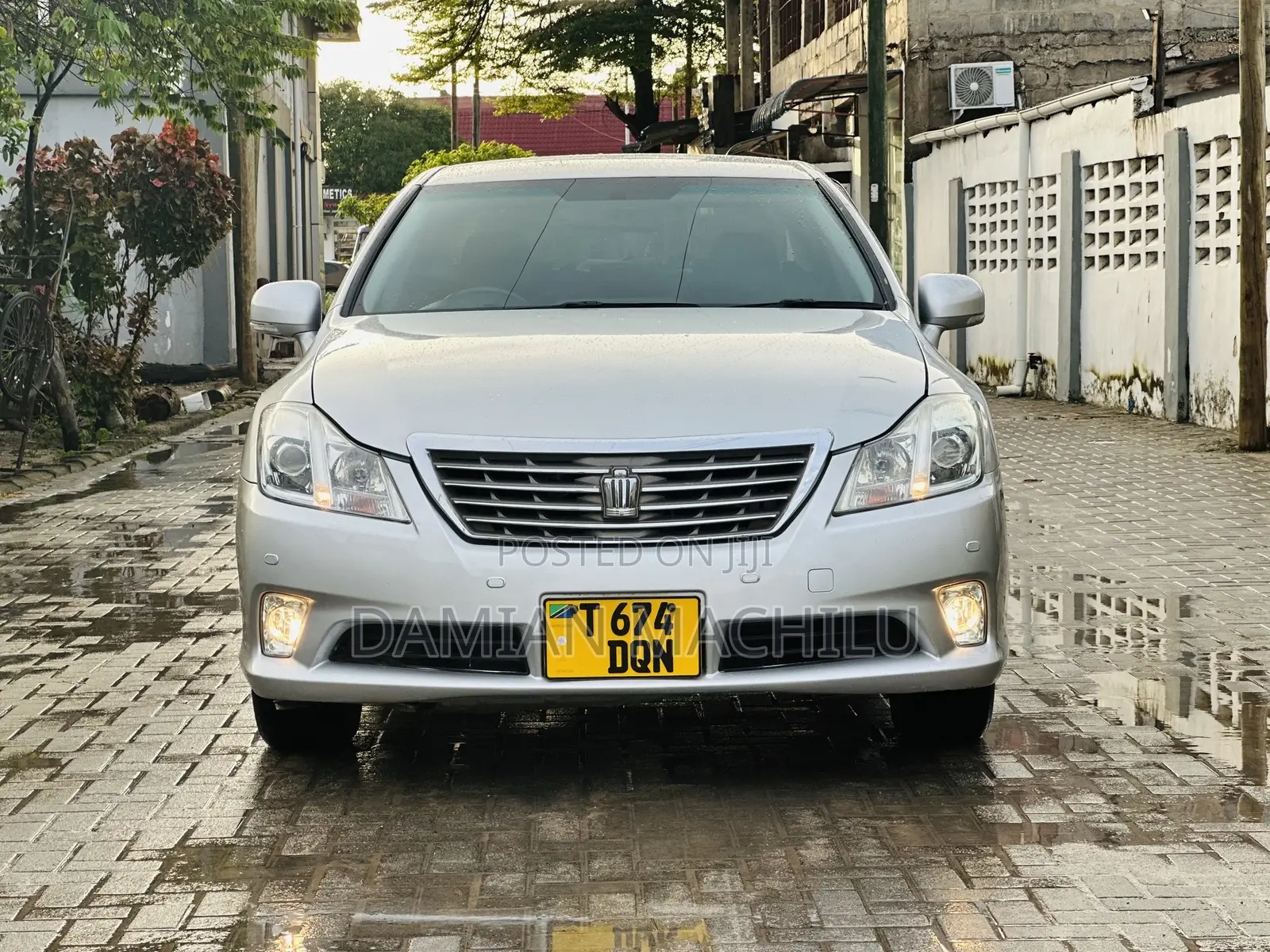 Toyota Crown 2009 Silver