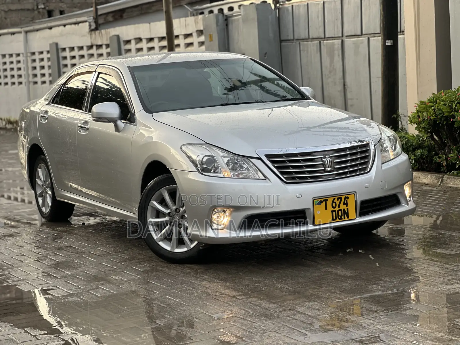 Toyota Crown 2009 Silver
