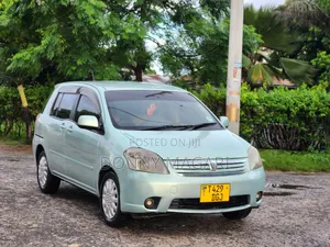 Toyota Raum 2007 Blue