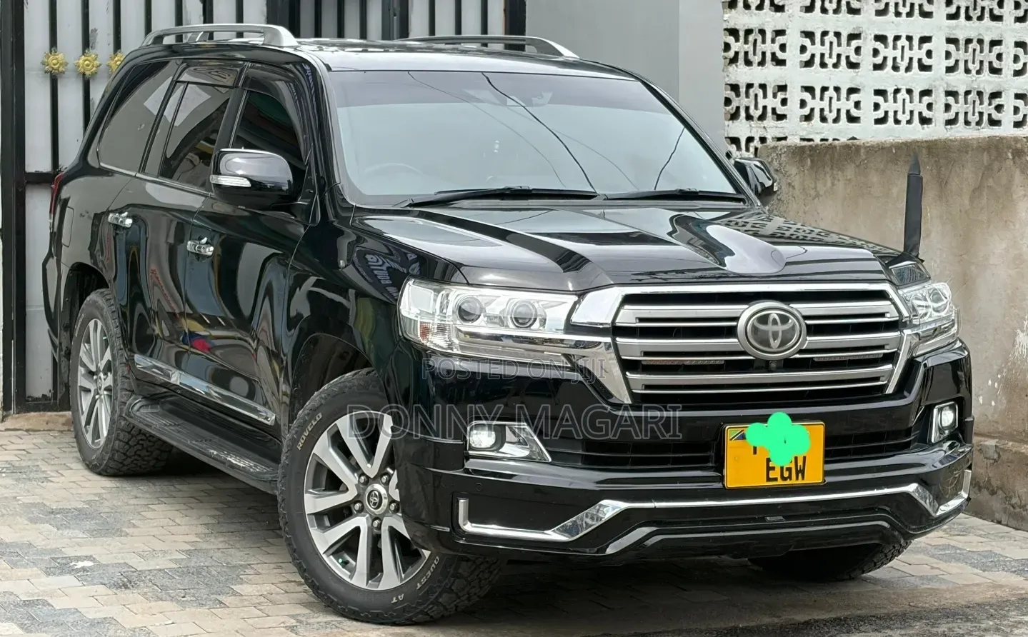 Toyota Land Cruiser 2017 Black