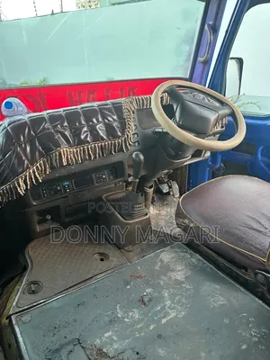 Mitsubishi Fuso Rosa 2004 Blue