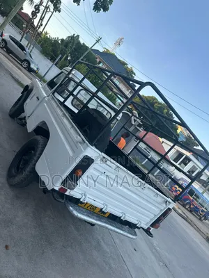 Land Rover Defender 2008 White