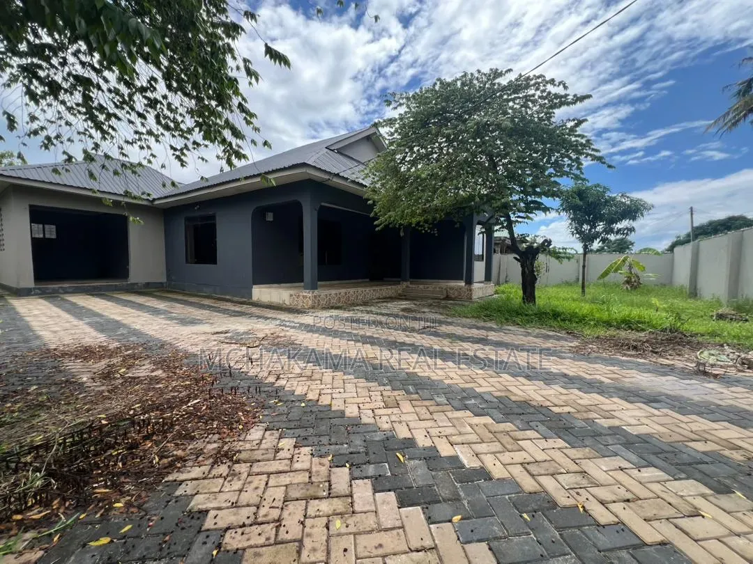 3bdrm House in Mchakama Real Estate, Bunju for sale