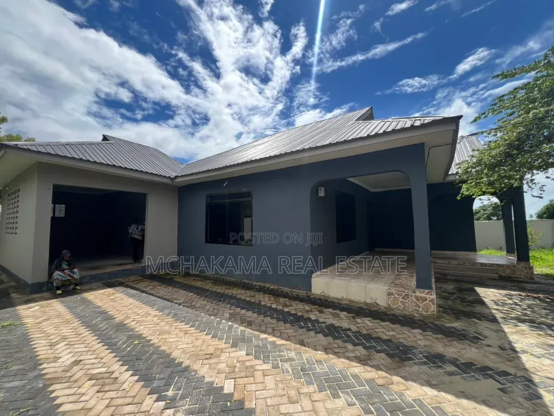 3bdrm House in Mchakama Real Estate, Bunju for sale