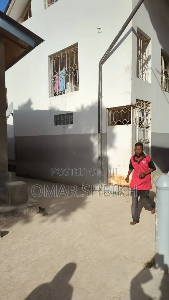 10bdrm House in Mjini for sale