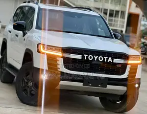 Toyota Land Cruiser 2024 Pearl
