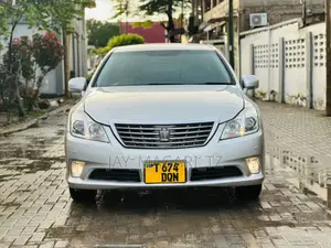 Toyota Crown 2009 Silver