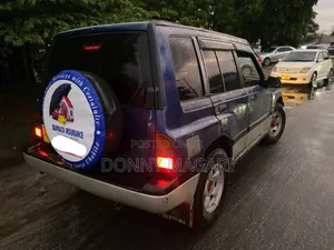 Suzuki Escudo 2005 Blue