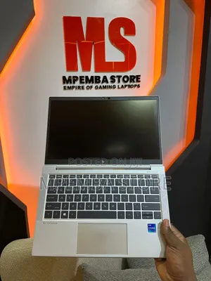 Laptop HP EliteBook 830 G8 8GB Intel Core i5 SSD 256GB