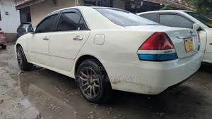 Toyota Mark II 2004 White