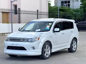 Mitsubishi Outlander Sport ES 2011 White