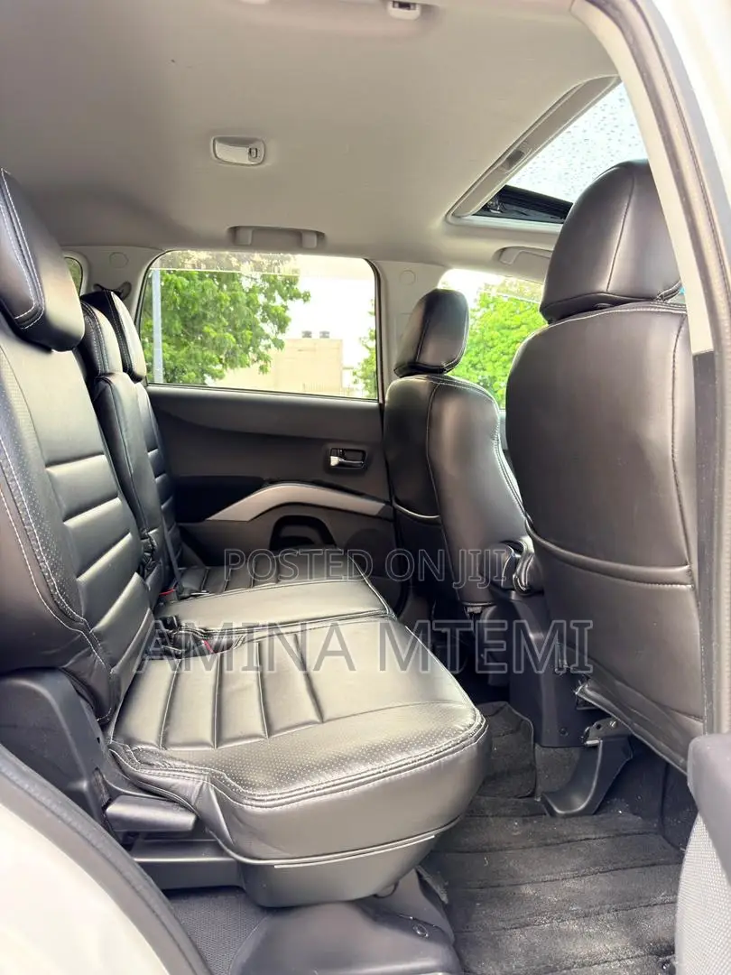 Mitsubishi Outlander Sport ES 2011 White