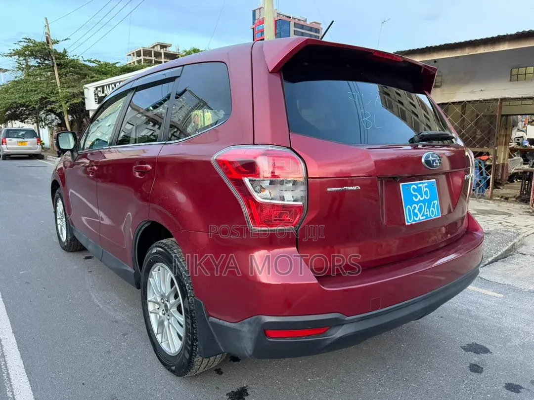 Subaru Forester 2014 Red