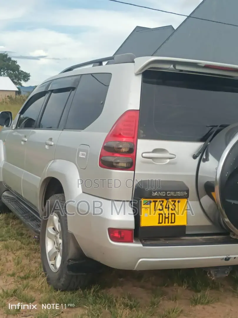 Toyota Land Cruiser Prado 2008 Silver
