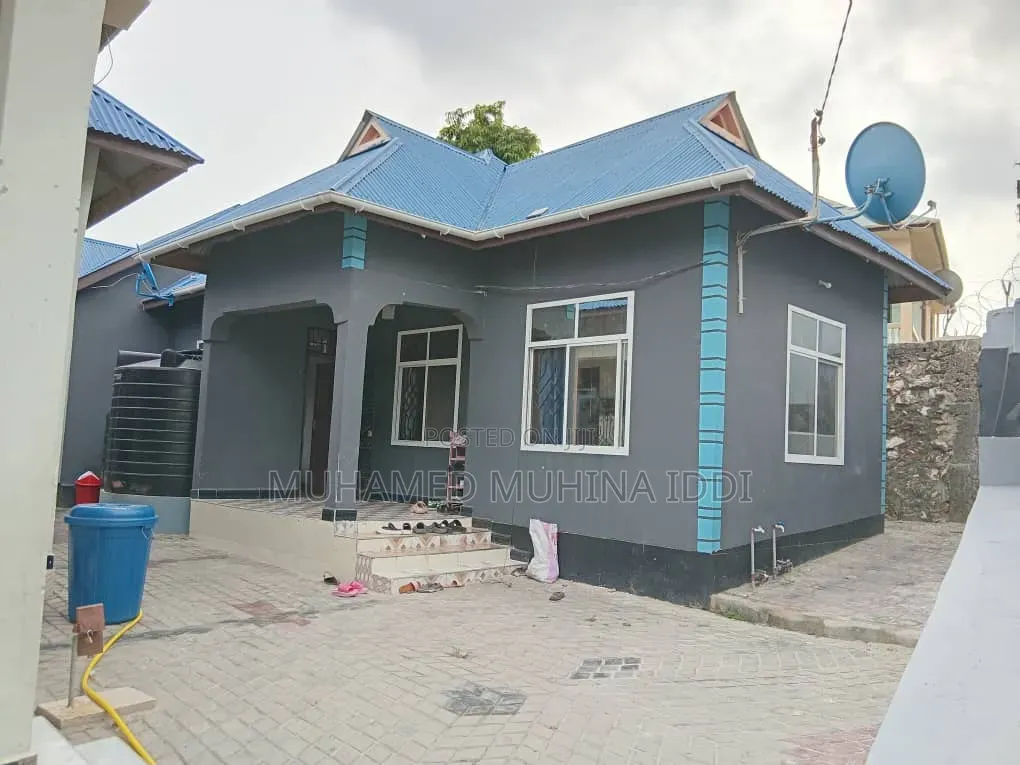 2bdrm Apartment in Kwa Msuguri, Mbezi for rent