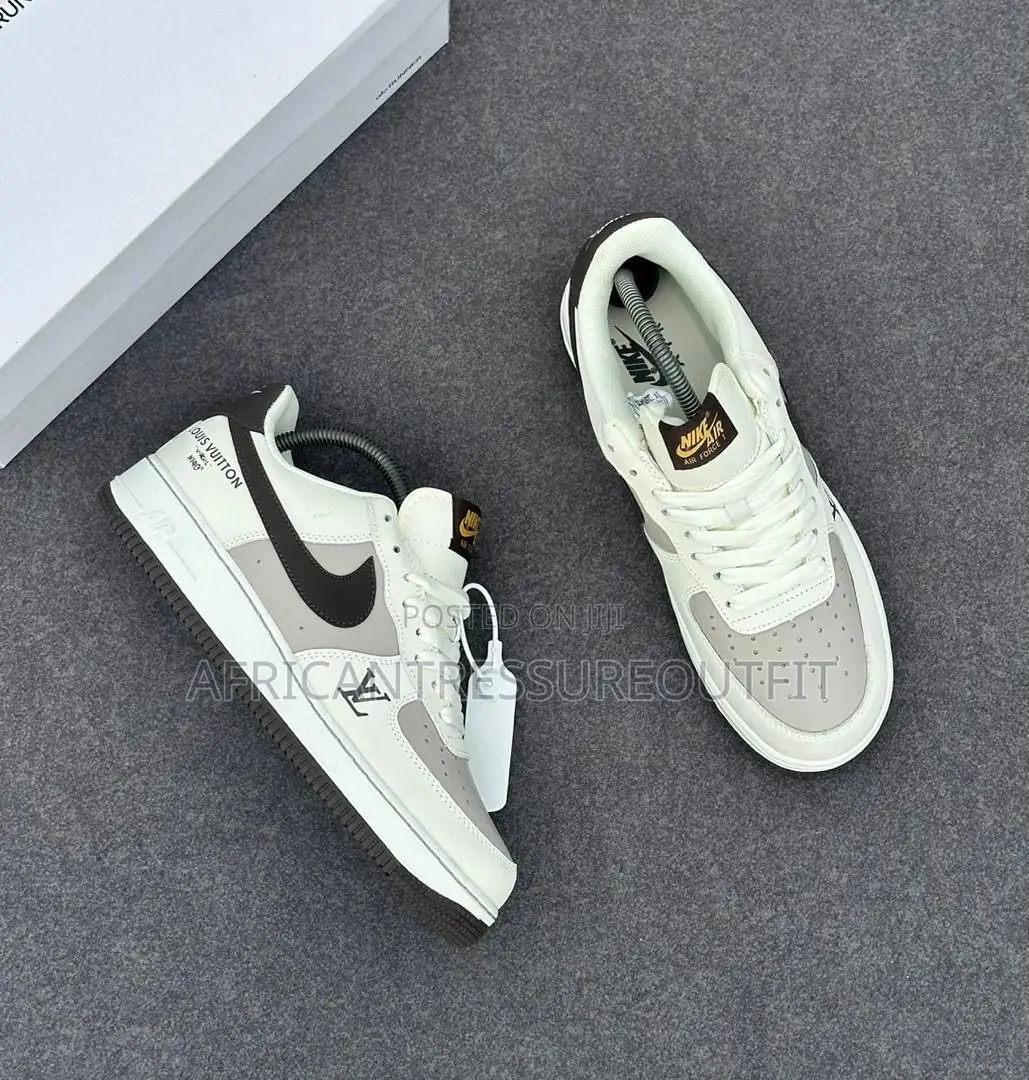 Nike Air Force 1 Low Sneakers Collection