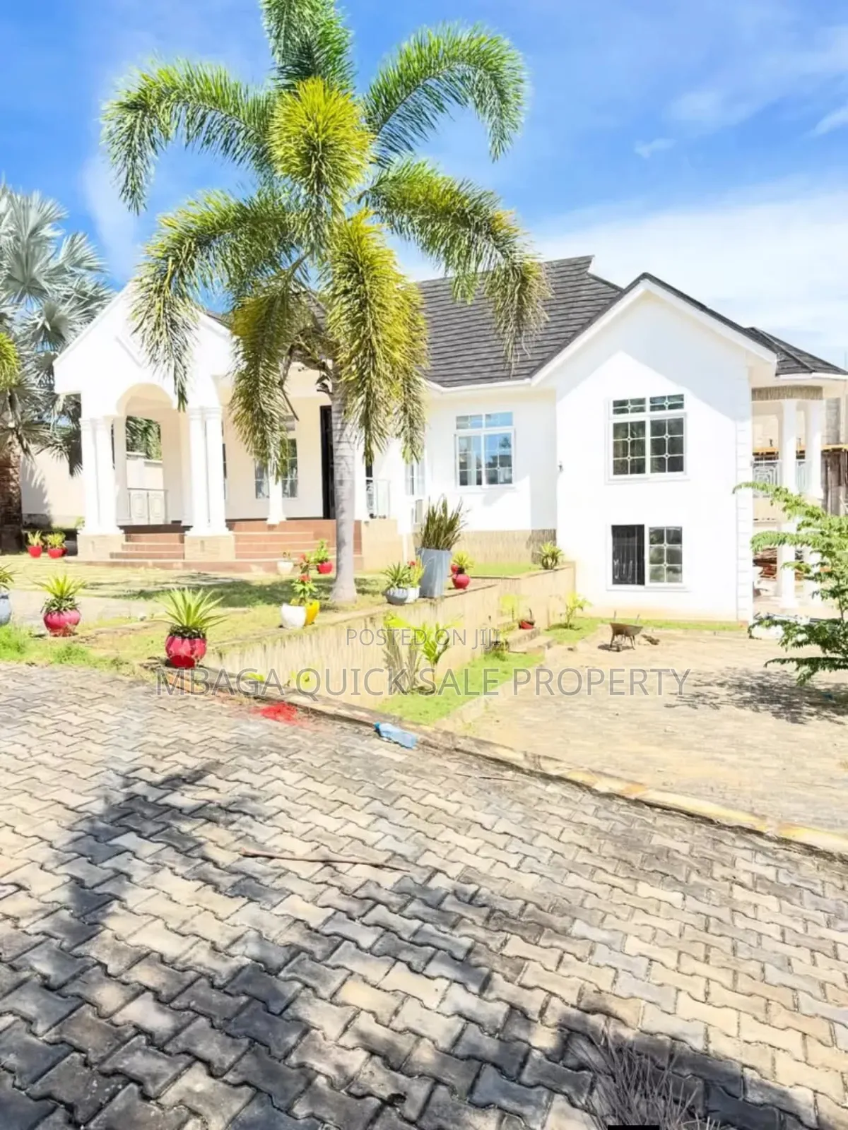 4bdrm House in Goba for sale
