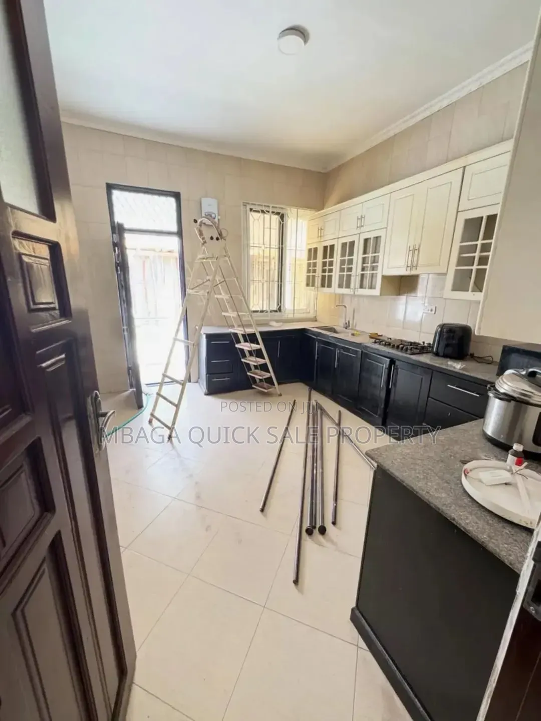 4bdrm House in Goba for sale