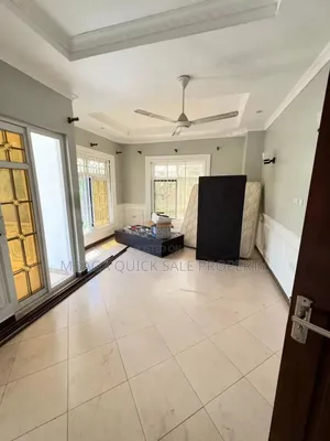 4bdrm House in Goba for sale