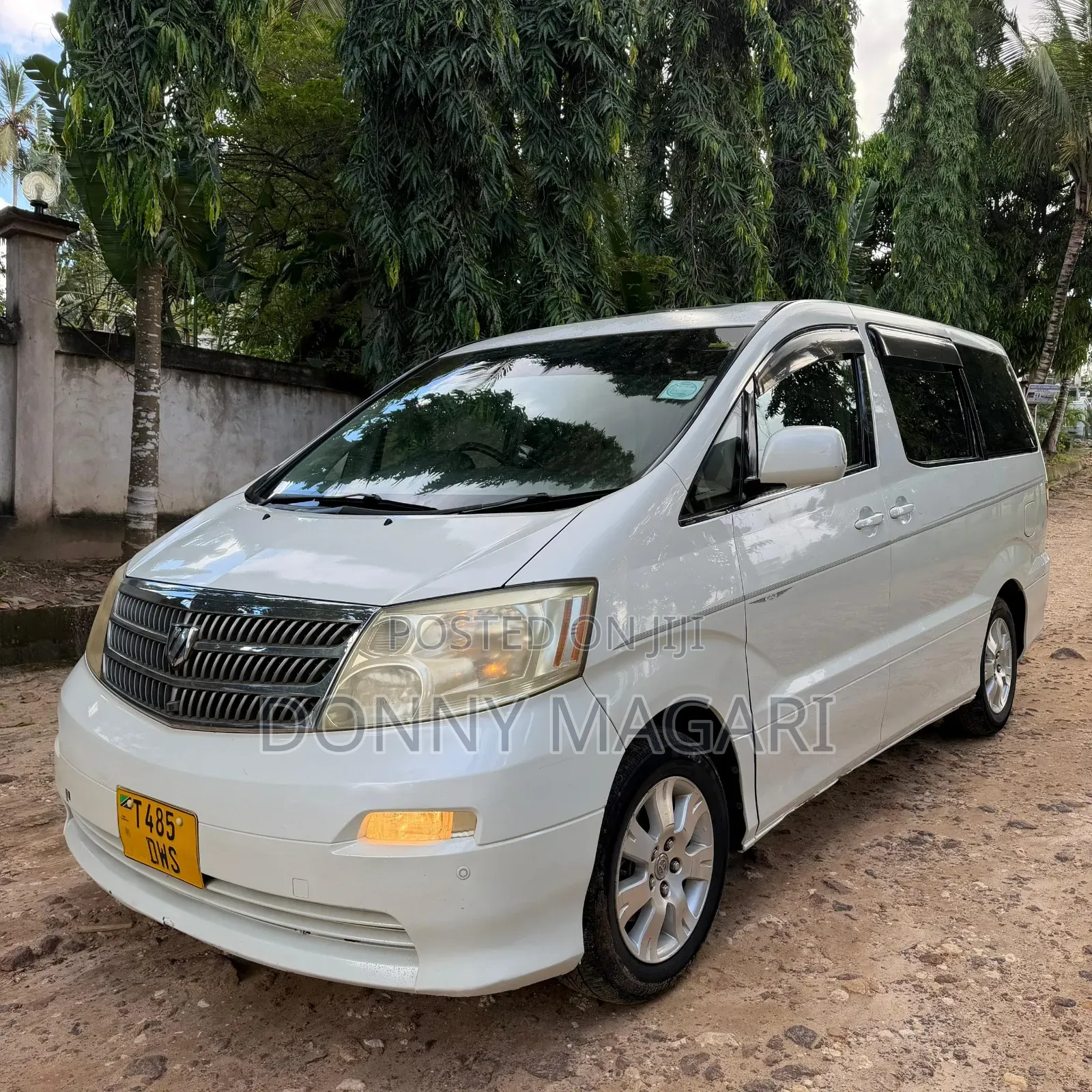 Toyota Alphard 2004 White