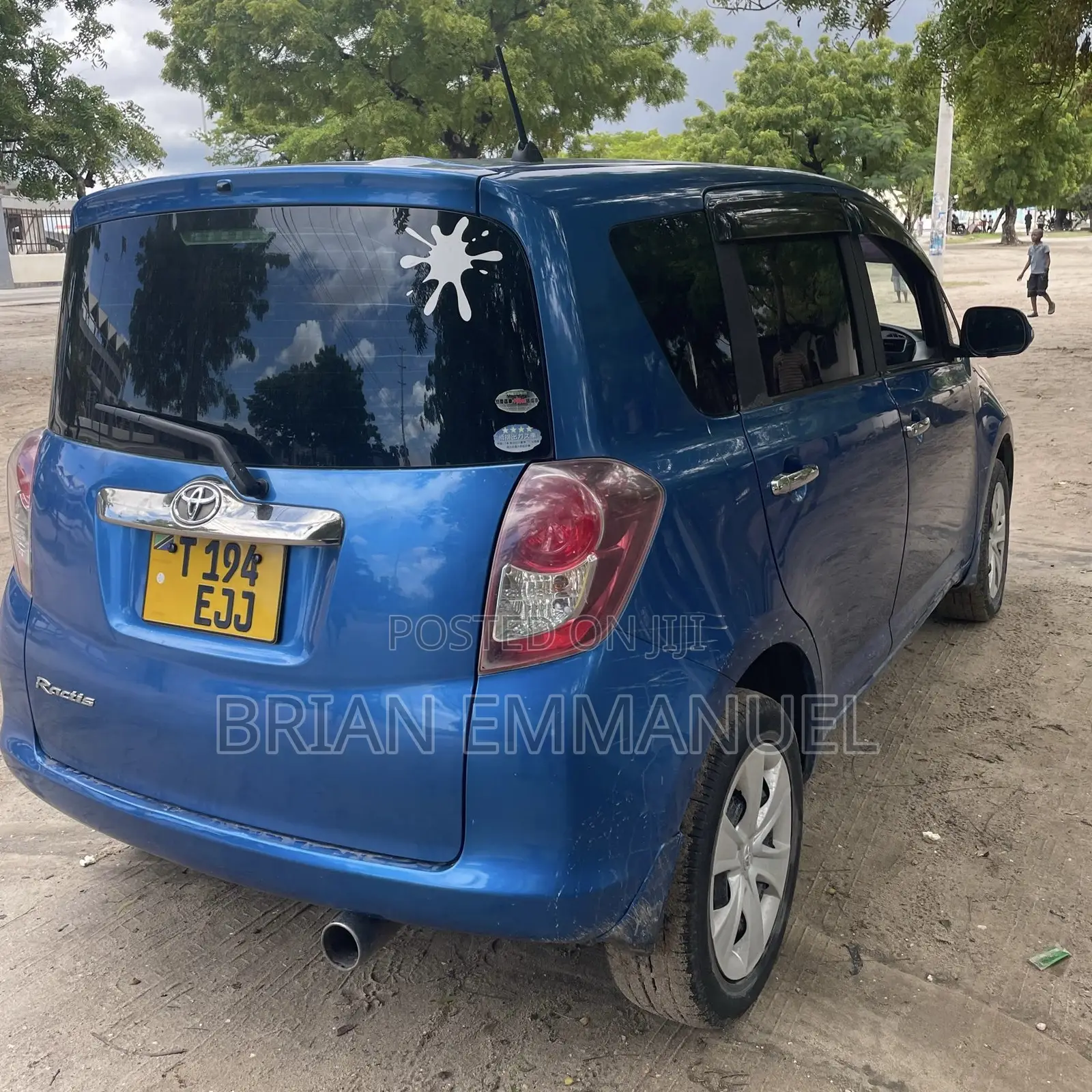 Toyota Ractis 2005 Blue