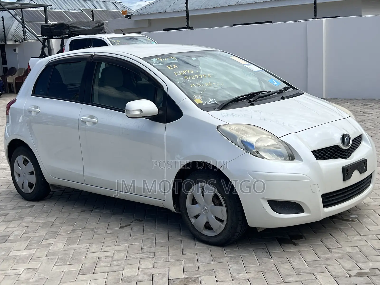 Toyota Vitz 2008 Pearl