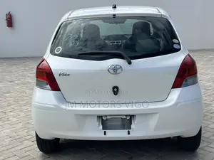 Toyota Vitz 2008 Pearl