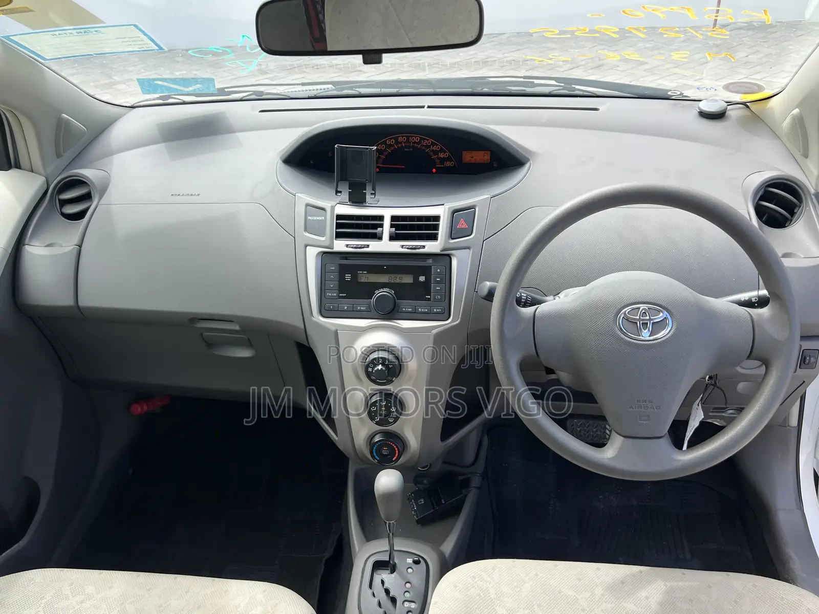 Toyota Vitz 2008 Pearl